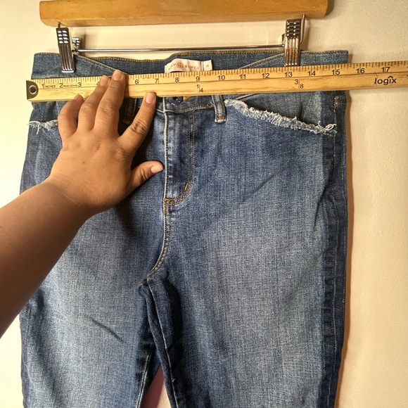 Tory Burch Harly Straight leg cropped jeans raw hem 29 - Picture 5 of 10